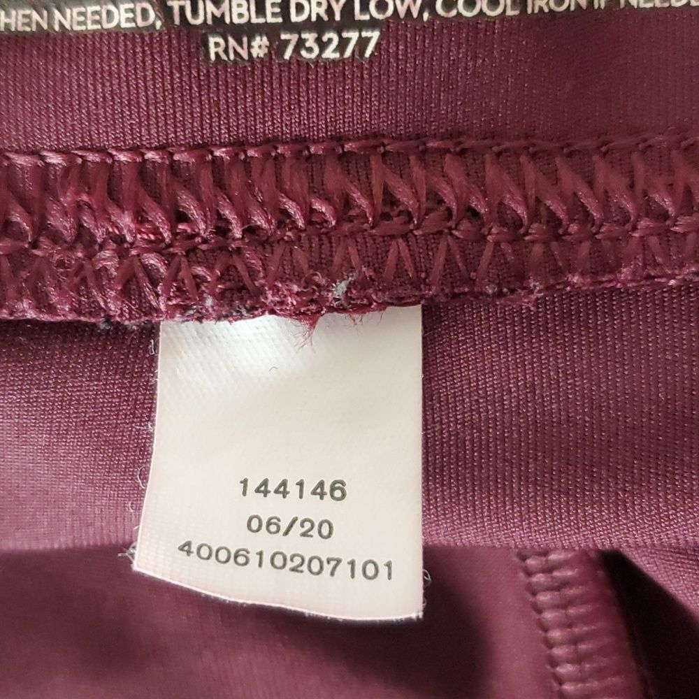 Simply Vera Vera Wang Faux Leather Leggings 2X 3X Maroon High Rise Plus - Picture 7 of 8